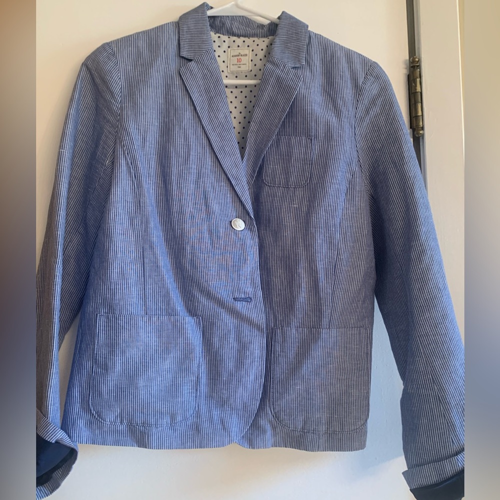 Size 10 Gap Academy Blazer. Great condition!!